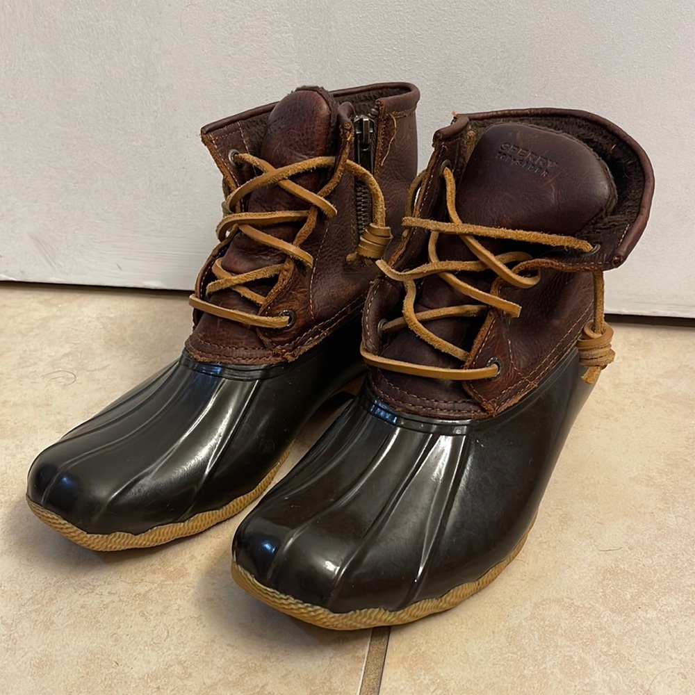 Sperry duck boots